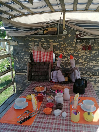 Food & Drinks 3, la fee viviane et michel l'enchanteur, Vaucluse
