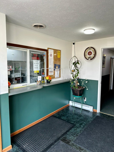 Public Area 2, Attica Inn, Fountain