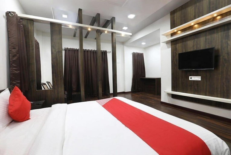 Bedroom 3, Vishnupriya Grand, Kolhapur