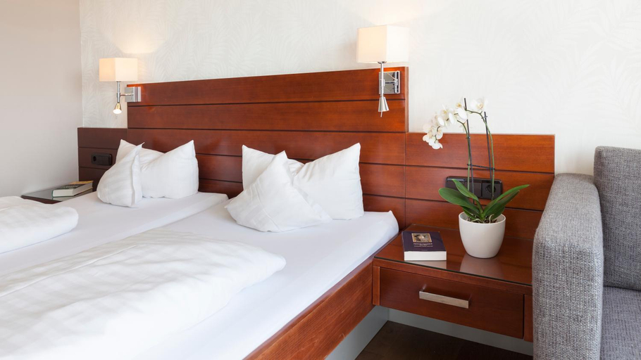 Bedroom 2, Hotel Restaurant Hansjakob, Bodenseekreis