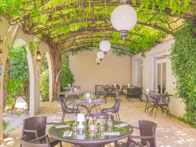Food & Drinks 4, Mercure Antibes Sophia Antipolis Hotel, Alpes-Maritimes