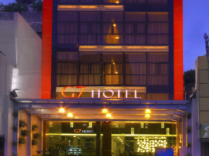 Exterior & Views 26