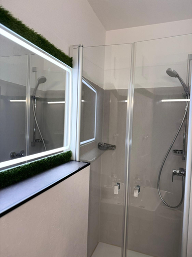 Bathroom 3, Rottalblick, Passau