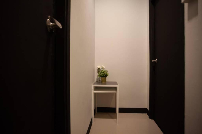 Others 4, S3 Silom26 · S3 Silom central, large room, full kitchen, WIFI,, Bang Rak