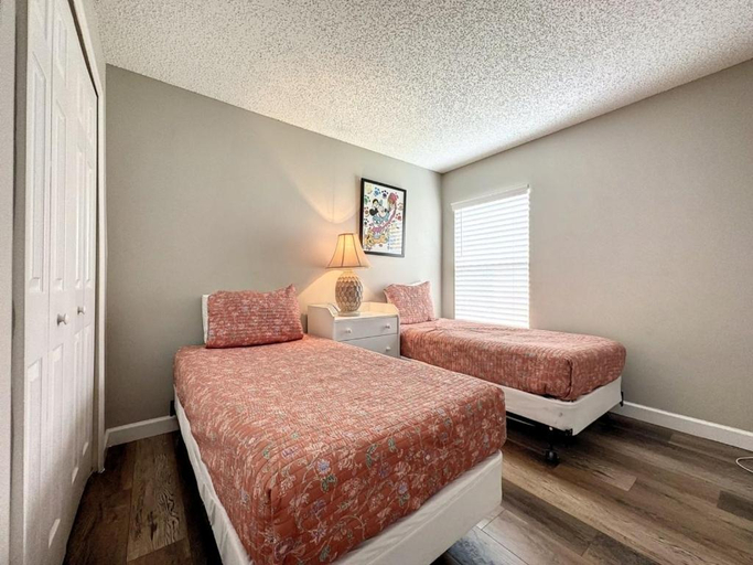 Bedroom 2, Four Bed Three Bath in a gated community with pool, Osceola
