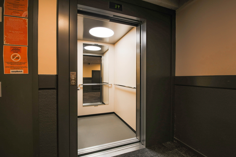 Exterior & Views 5, easyHotel Nice, Alpes-Maritimes