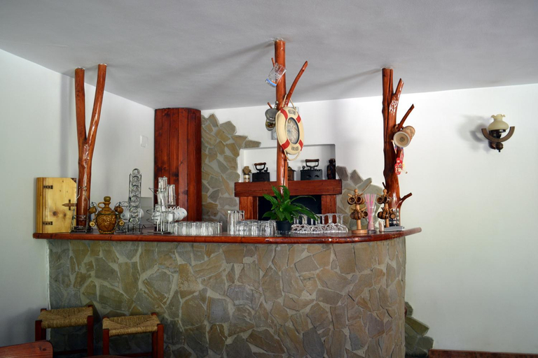 Food & Drinks 4, Raza Soarelui, Moieciu De Jos