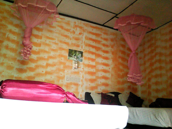 Bedroom 3, Lotus Inn Tourist Resort, Dambulla