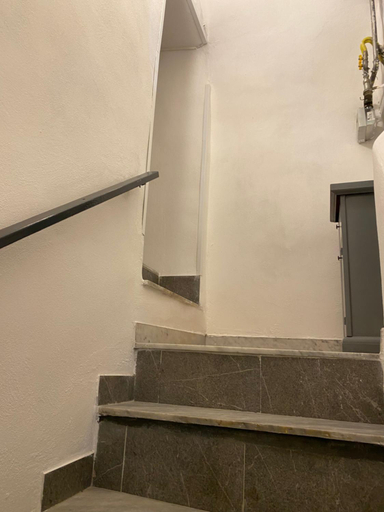 Others 4, The paradise house, Napoli