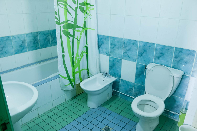 Bathroom 3, Tchero Appartement 1, Wouri