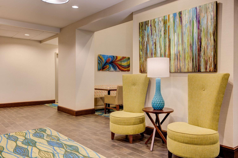 Public Area 3, Hampton Inn & Suites Manchester, Coffee