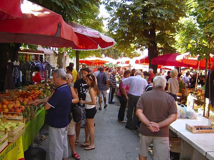 Food & Drinks 5, Apartman VIP, with Free Garage Parking, Pula