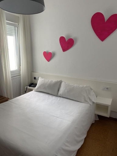 Bedroom 3, Hotel Bayona, Pontevedra