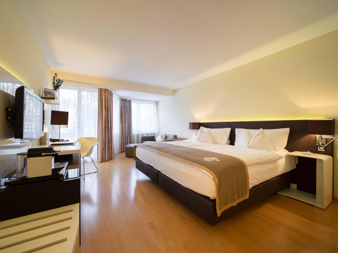 Bedroom 3, Hotel Spalentor, Basel