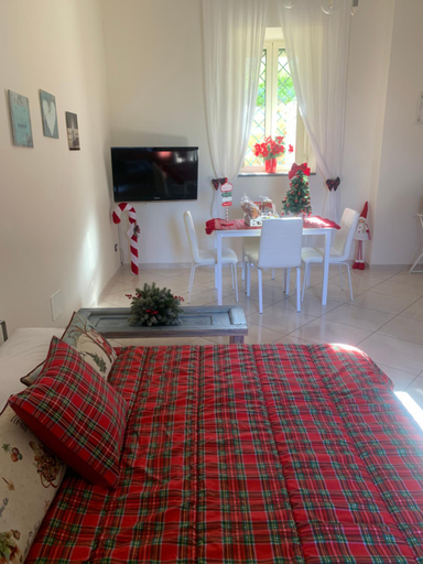 Others 5, Cerasella house, Napoli