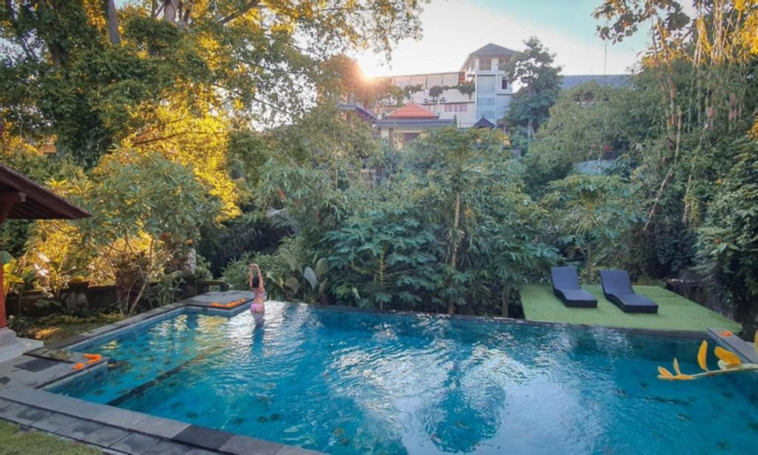 Swimming Pool 27