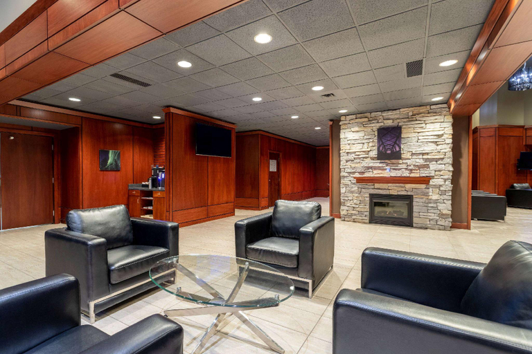 Public Area 2, Ramada by Wyndham Northern Grand Hotel & Conference Centre, Peace River