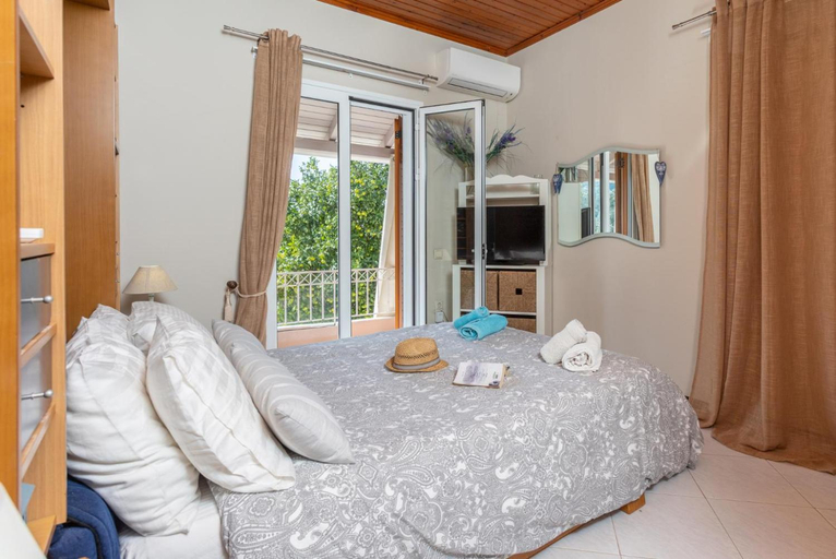 Bedroom 2, Dimitris Cottage, Ionian Islands