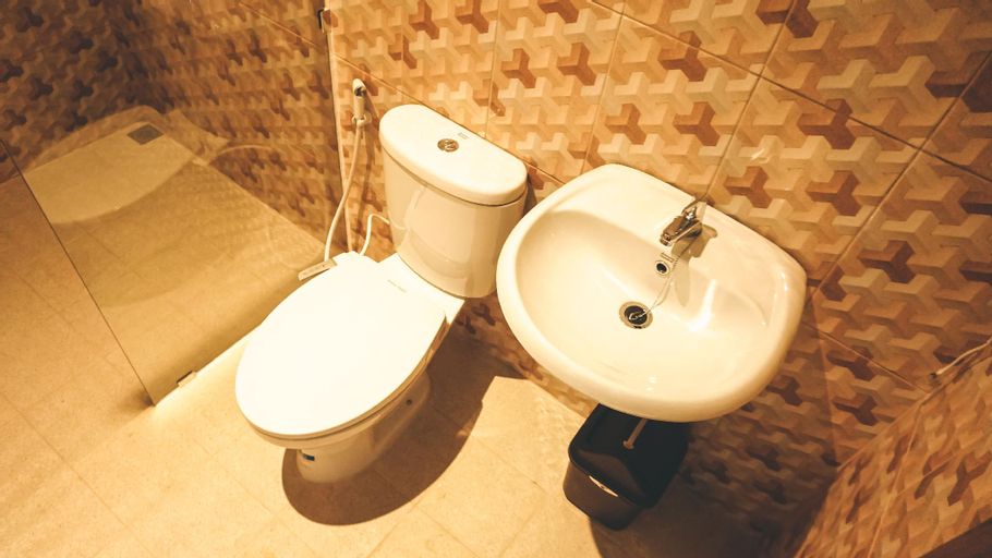 Bathroom 2