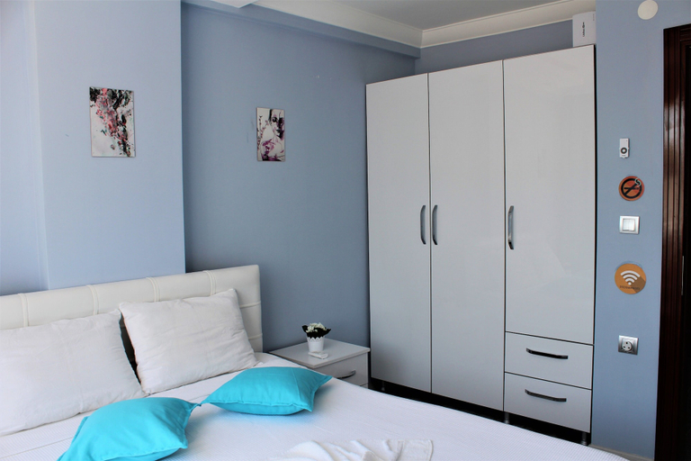 Bedroom 2, Mavi Restaurant & Apartments 1, Didim