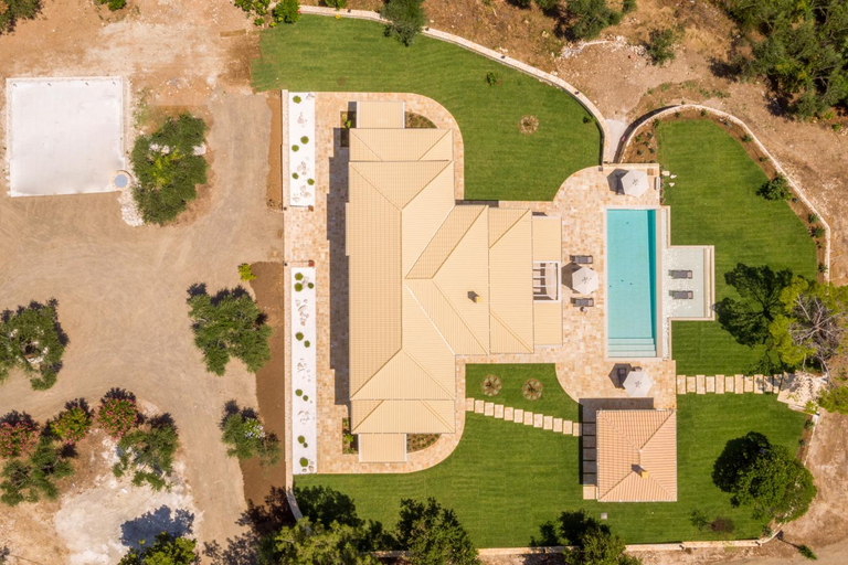 Exterior view 2, Villa Onore, Ionian Islands
