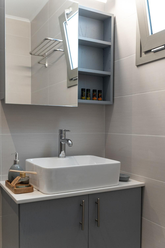 Bathroom 3, Oliva Verde Residences, Crete