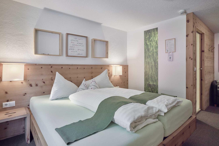Bedroom 2, Bio Hotel Stillebach, Imst