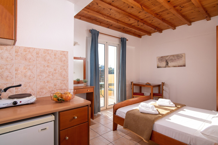 Bedroom 3, Golden Valentin Apartments, Crete
