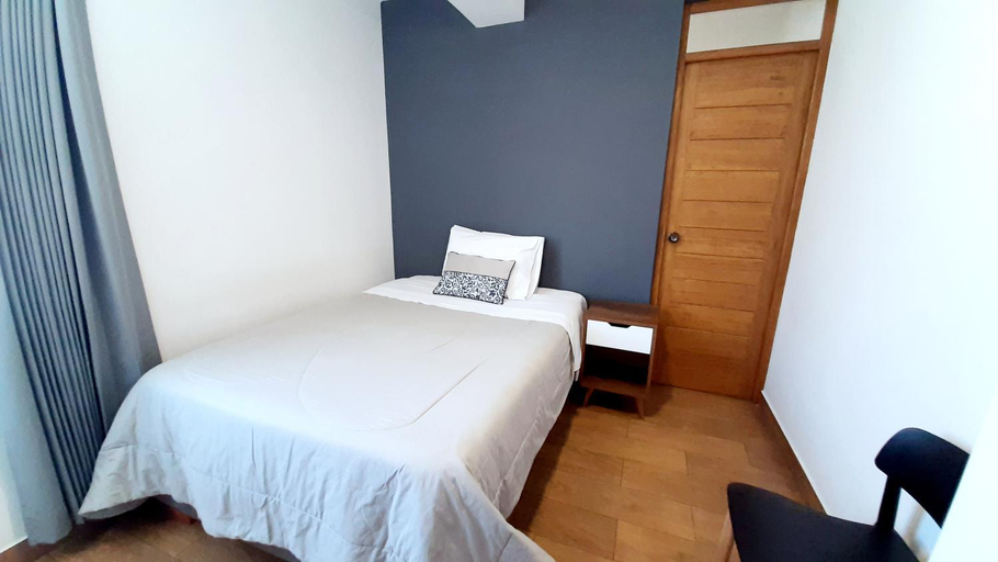 Others 5, Majhu Hostal, Tacna