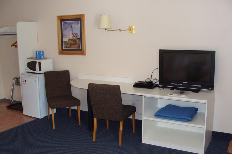 Others 2, LEISURE INN, Timiskaming