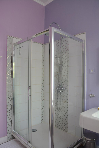 Bathroom 3, la maison, chambre d'hotes de charme et atelier d'artiste, Libourne saint Emilion, Gironde