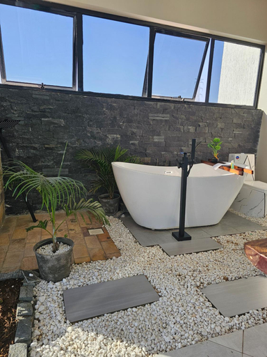 Garden 4, Muguet, Busiiro