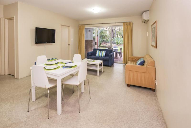 Dining Room 1