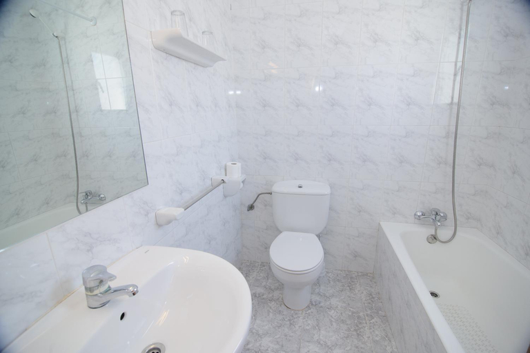 Bathroom 2, Hostal Rosalia, Baleares