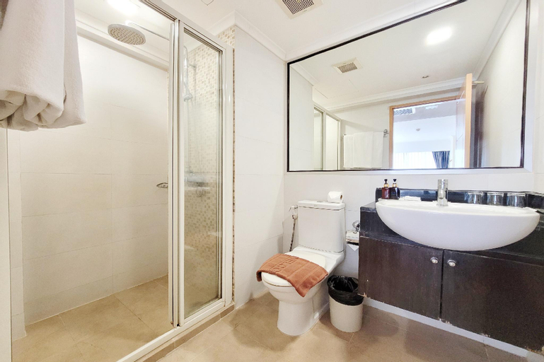Bathroom 15