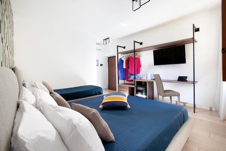 Others 2, YourHome - Jolly Aranci, Napoli