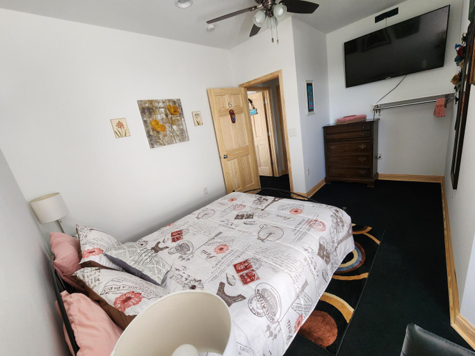 Bedroom 2, The Starlight Tower Manor, River, Arcades, Observatory, Theater, Jefferson
