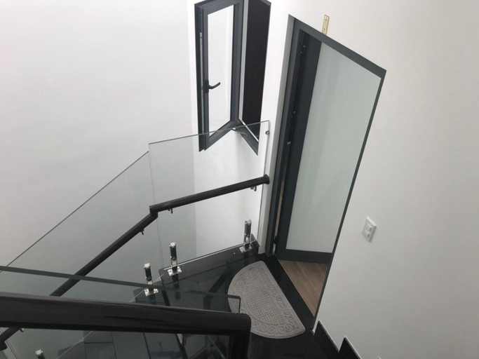 Others 3, Lama Homestay, Huế