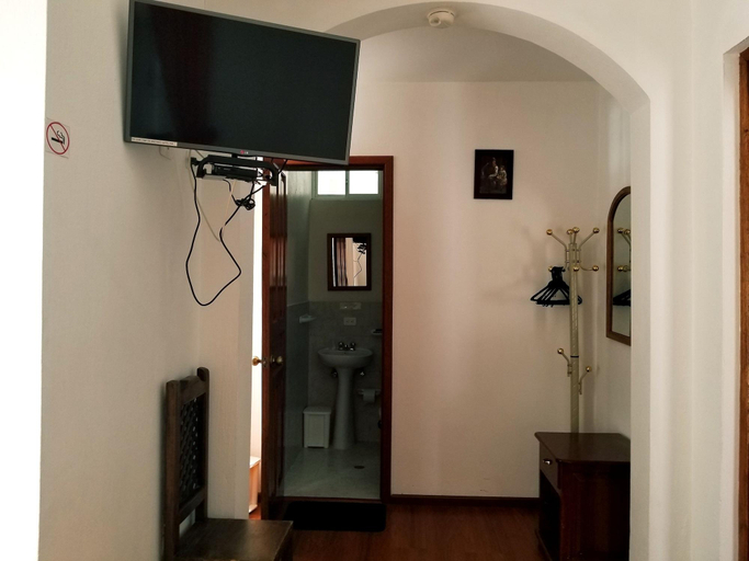 Bedroom 3, Heritage Inn, Quito