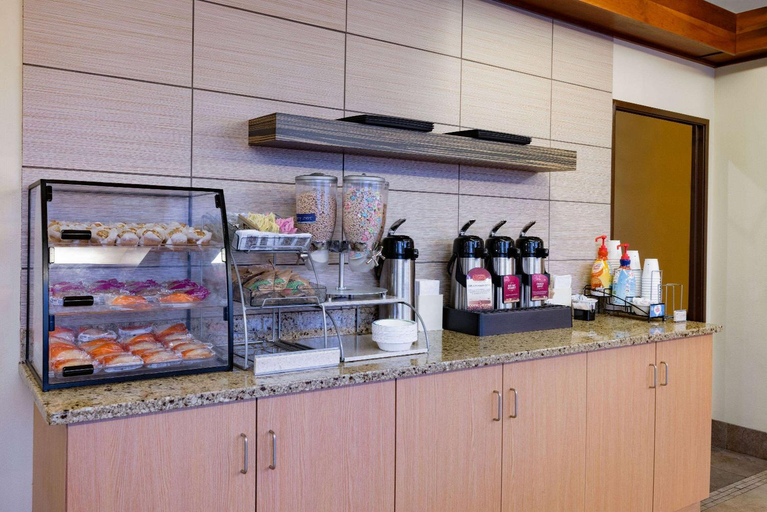 Food & Drinks 5, La Quinta Inn & Suites by Wyndham Helena, Lewis and Clark