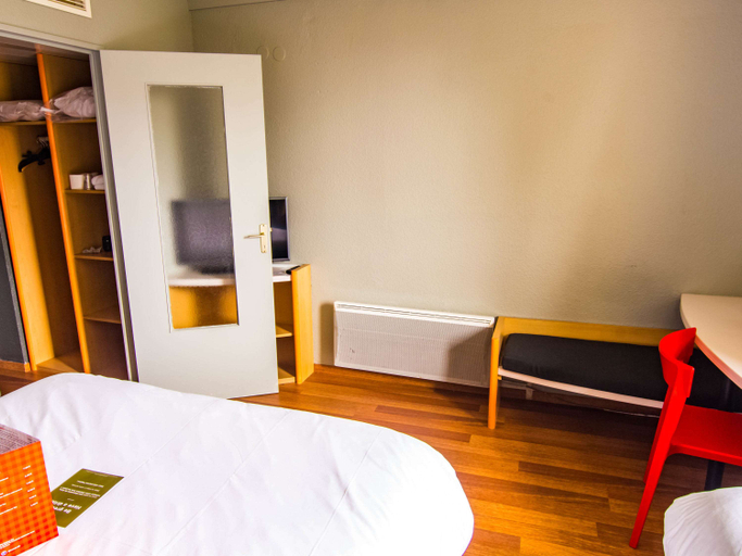 Bedroom 4, Ibis Colmar East, Haut-Rhin