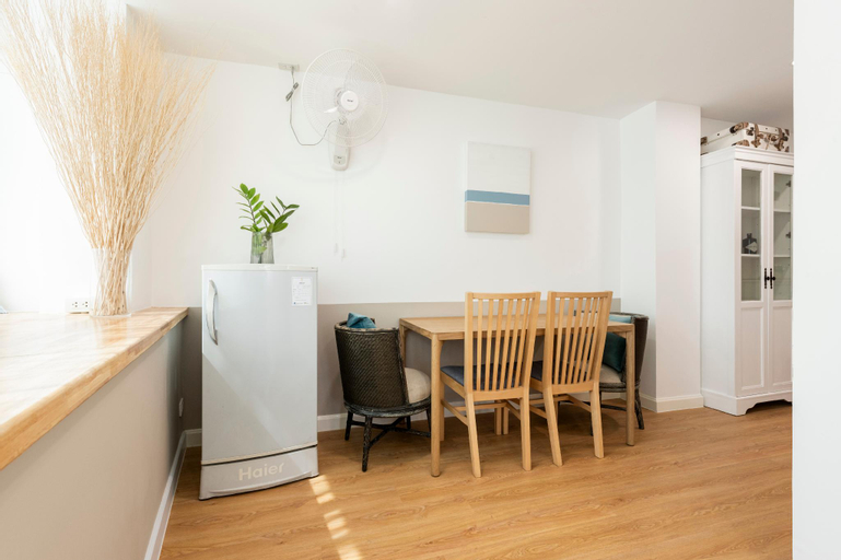 Dining Room 18