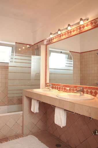 Bathroom 3, Casa Bela Moura, Boutique Hotel & Wine, Lagoa