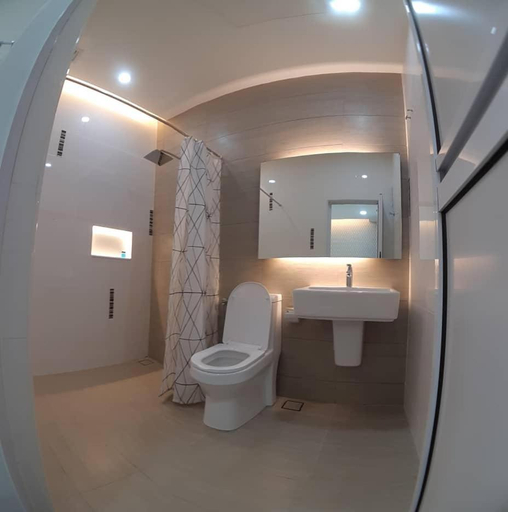 Others 5, Sunshine Lodge, Kuantan