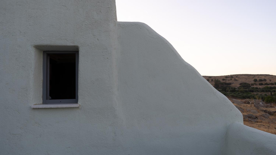 Others 3, Studios Kapsali, South Aegean