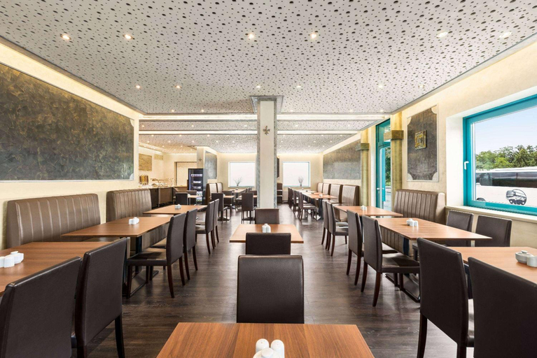 Food & Drinks 2, Best Western Amedia Praha, Praha 11
