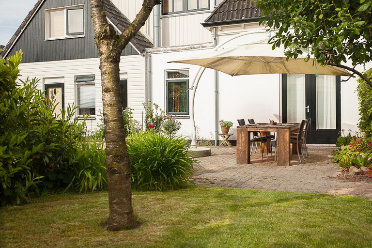 Others 4, B&B 7de Hemel, Nijefurd