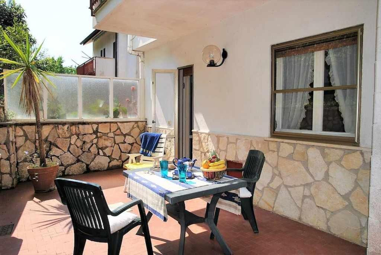 Balcony/terrace 5, Holiday house for 6 persons near the beach, Latina