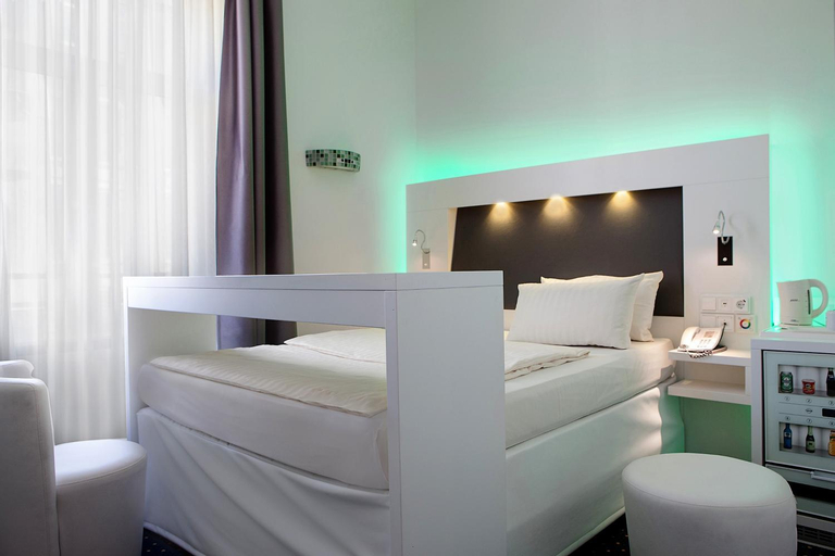 Bedroom 2, Grand Hotel Downtown, Frankfurt am Main