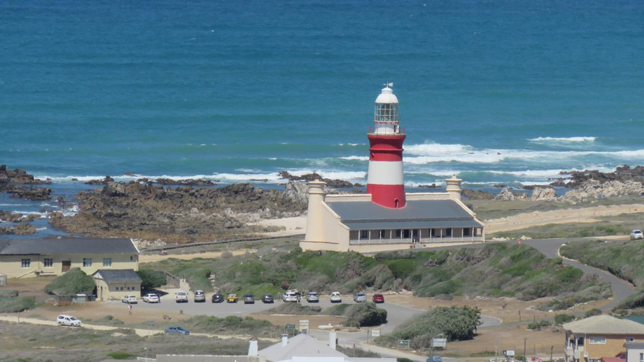 Others 4, L Agulhas,Main @ 51, Overberg